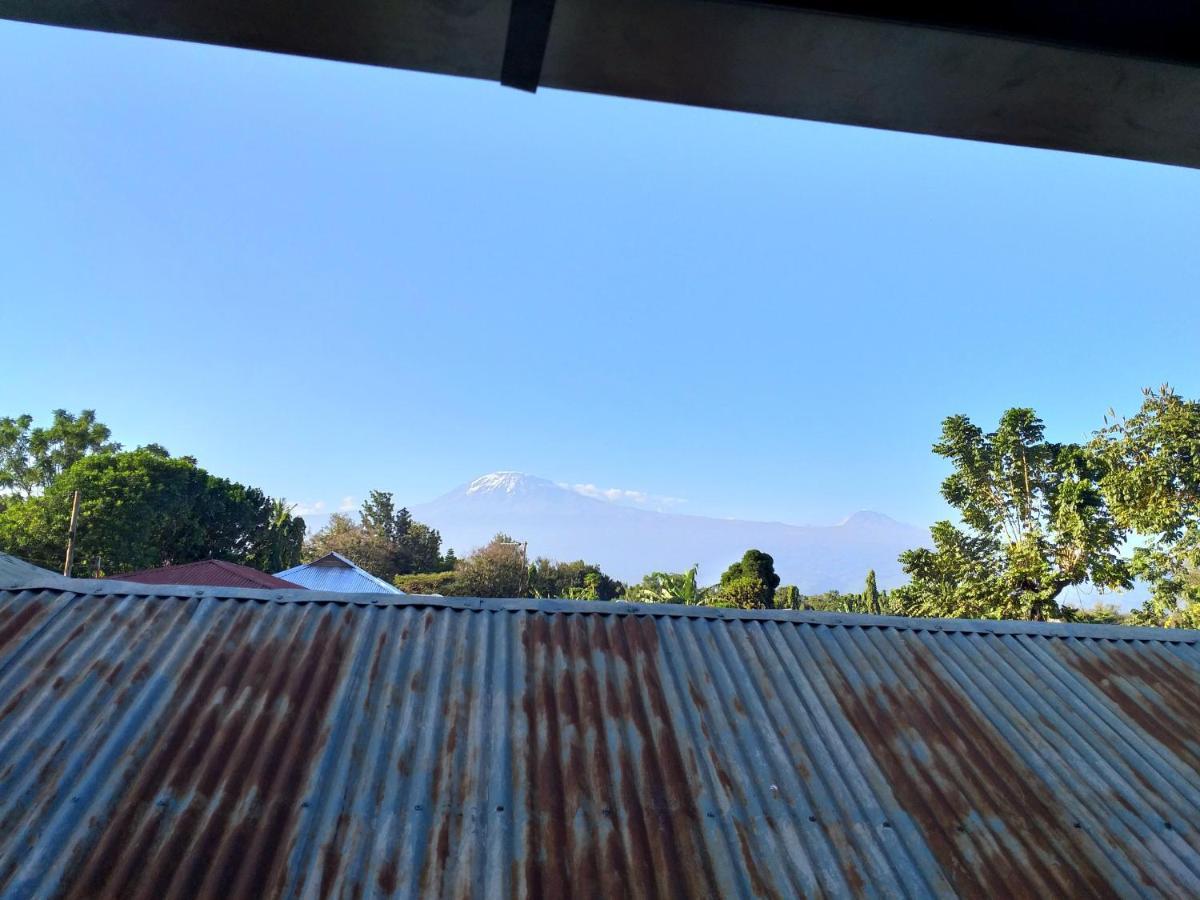The Belle View Inn Bed & Breakfast Moshi Bagian luar foto