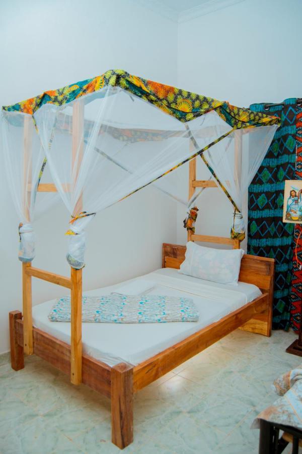 The Belle View Inn Bed & Breakfast Moshi Bagian luar foto